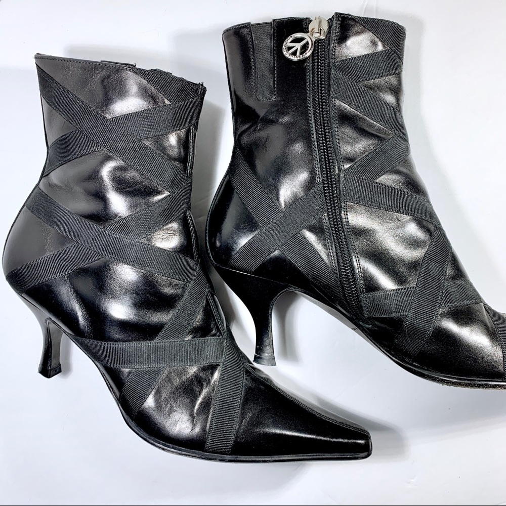 Donald J Pliner Black strapy ankle heeled boots 6